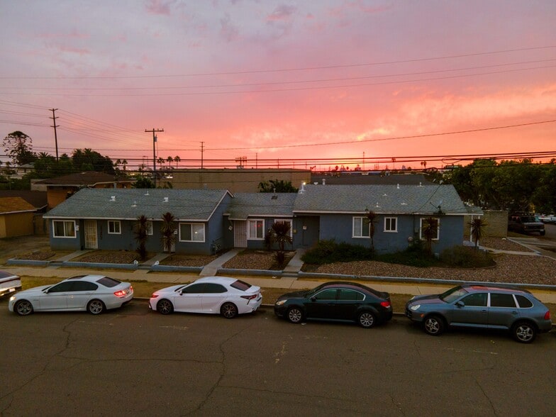 1704-1712 B Ave, National City, CA à vendre - Photo du bâtiment - Image 2 de 13
