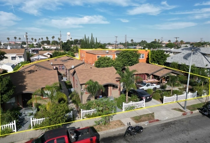 6729-6731 Middleton St, Huntington Park, CA for sale - Aerial - Image 2 of 19