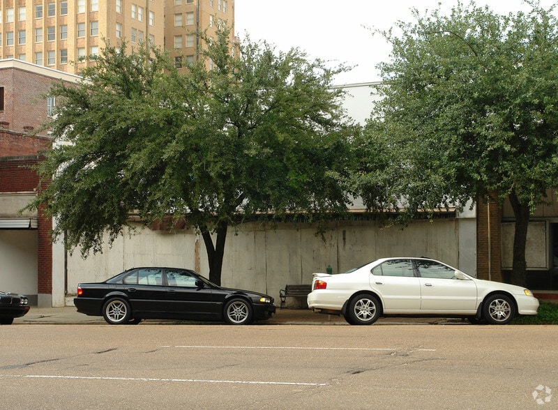 422 E Capitol St, Jackson, MS for lease - Primary Photo - Image 3 of 4
