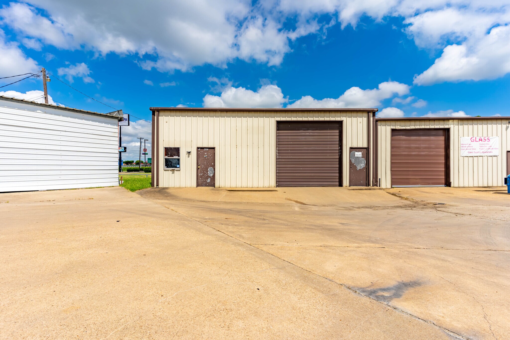 2000 Front St, Kaufman, TX for lease Primary Photo- Image 1 of 11