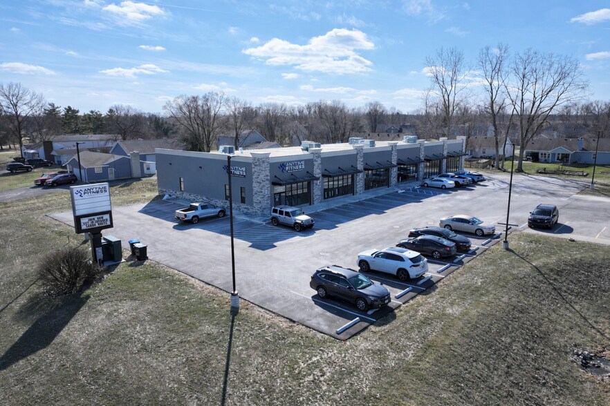 13800 Amstutz Road Rd, Leo, IN à louer - Photo du bâtiment - Image 2 de 3
