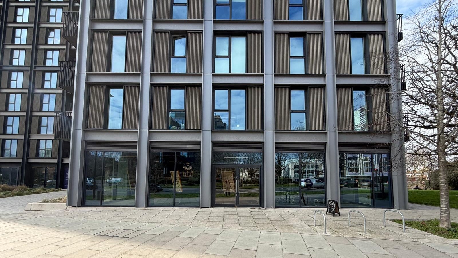 42 Park Ln, Croydon for sale Primary Photo- Image 1 of 6