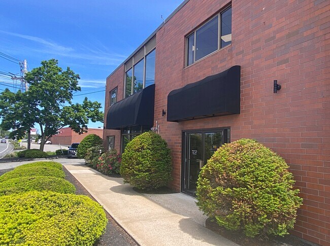Plus de détails pour 329-331 Washington St, Woburn, MA - Bureau à louer