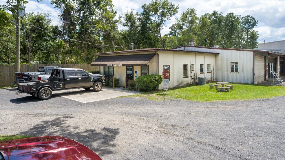 1168 Cahoon Rd S portefeuille de 2 propriétés à vendre sur LoopNet.ca - Photo du bâtiment - Image 3 de 57