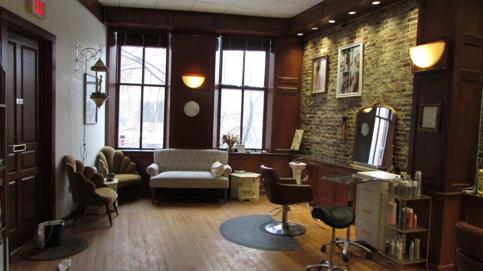 6-8 City Ctr, Portland, ME for lease - Interior Photo - Image 2 of 5