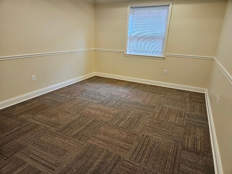 4101 Chain Bridge Rd, Fairfax, VA à louer - Photo du bâtiment - Image 3 de 8