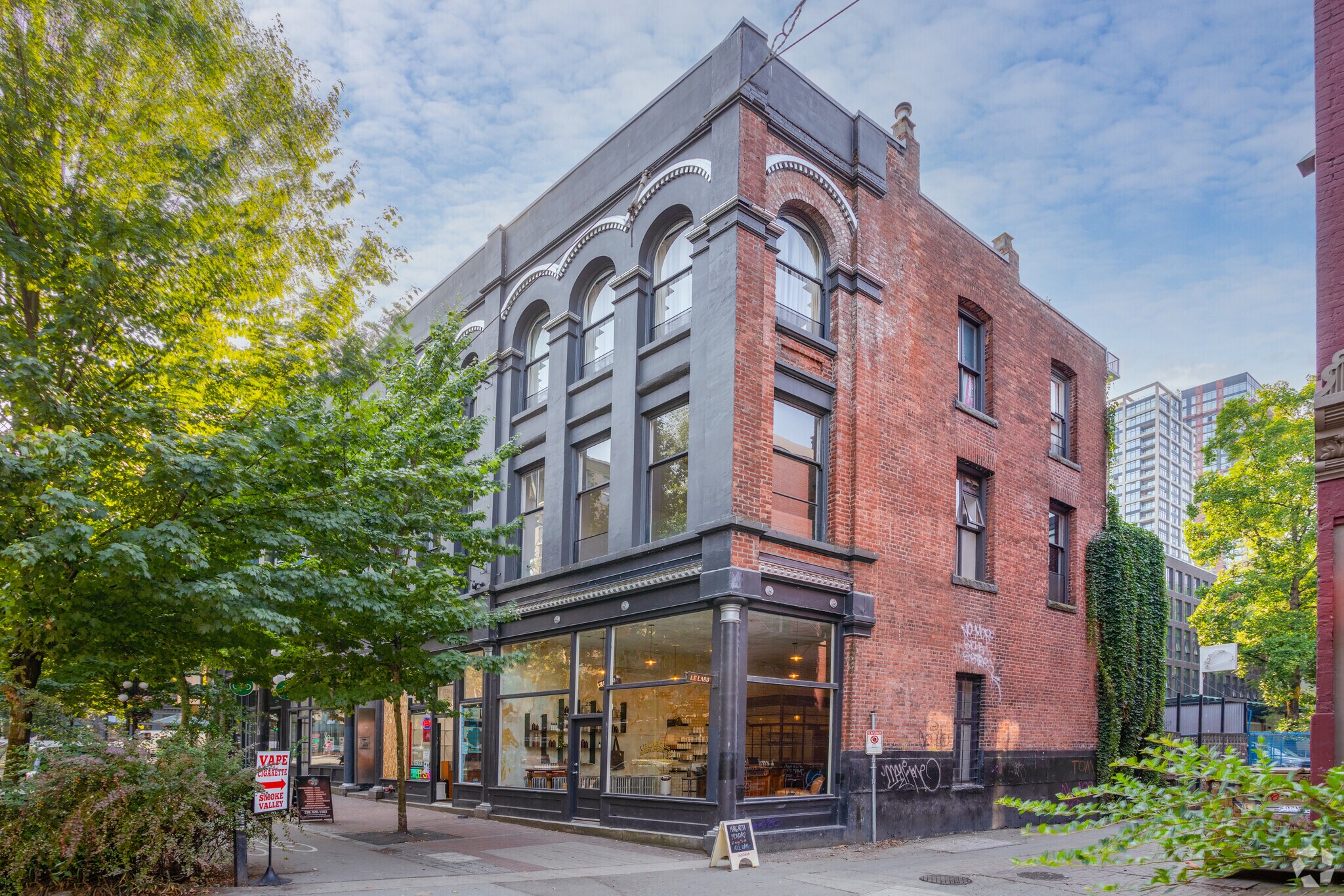 225-233 Carrall St, Vancouver, BC for sale Primary Photo- Image 1 of 1