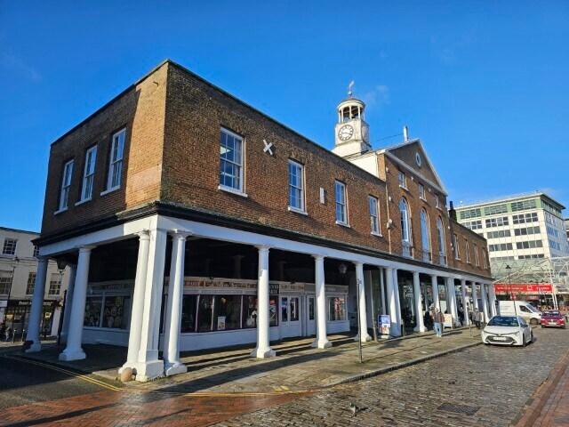 High St, Uxbridge for lease Primary Photo- Image 1 of 7