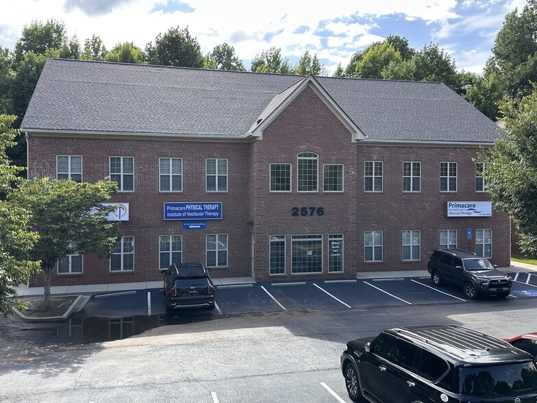 2576 Lawrenceville Suwanee Rd, Suwanee, GA for lease - Building Photo - Image 1 of 9