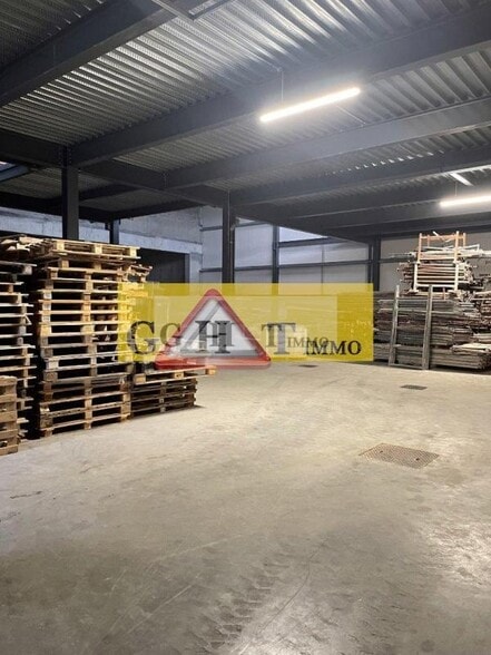 Industrial in Montfermeil for lease - Interior Photo - Image 2 of 5