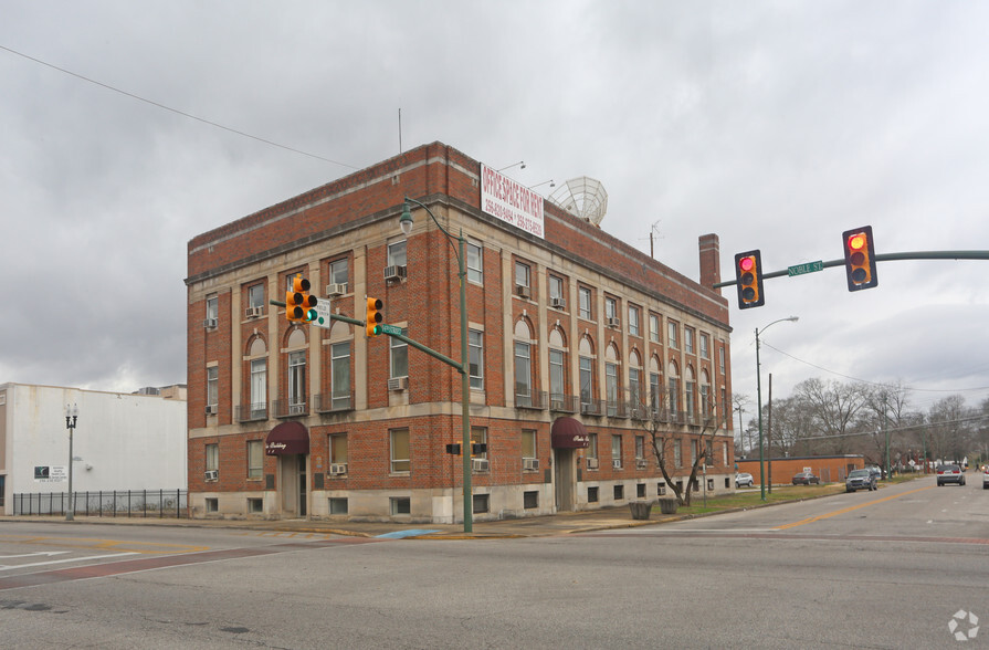 1330 Noble St, Anniston, AL for sale - Primary Photo - Image 1 of 1