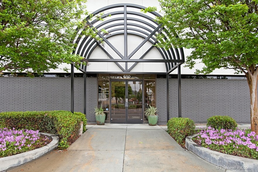 680 Fletcher Pky, El Cajon, CA for lease - Building Photo - Image 3 of 17