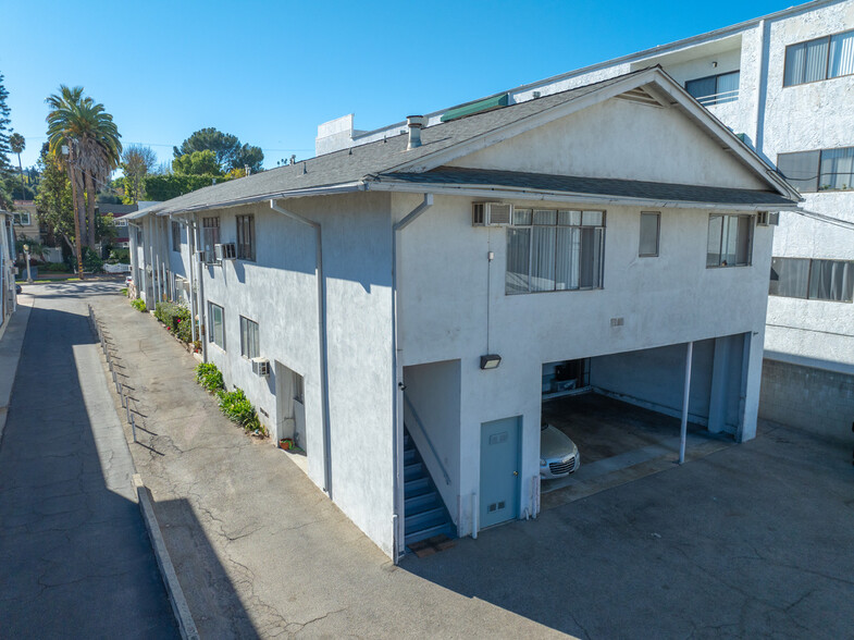 15207 Dickens St, Sherman Oaks, CA for sale - Building Photo - Image 2 of 13