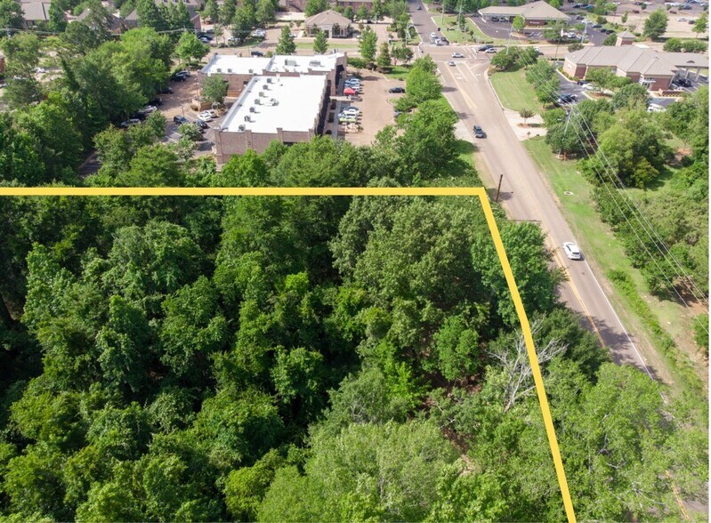 Northpark Dr, Ridgeland, MS à vendre - Photo du bâtiment - Image 2 de 11