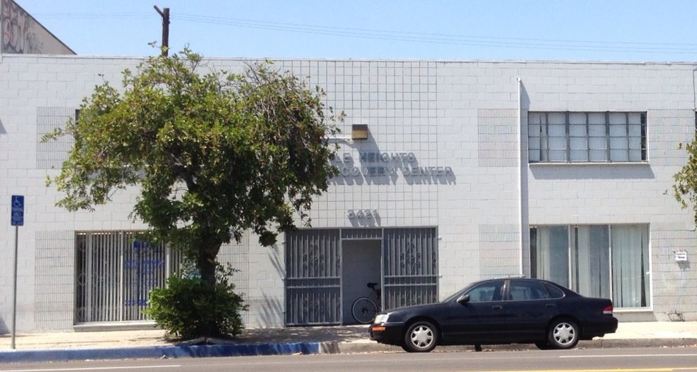 3427 E Olympic Blvd, Los Angeles, CA for lease - Building Photo - Image 3 of 5