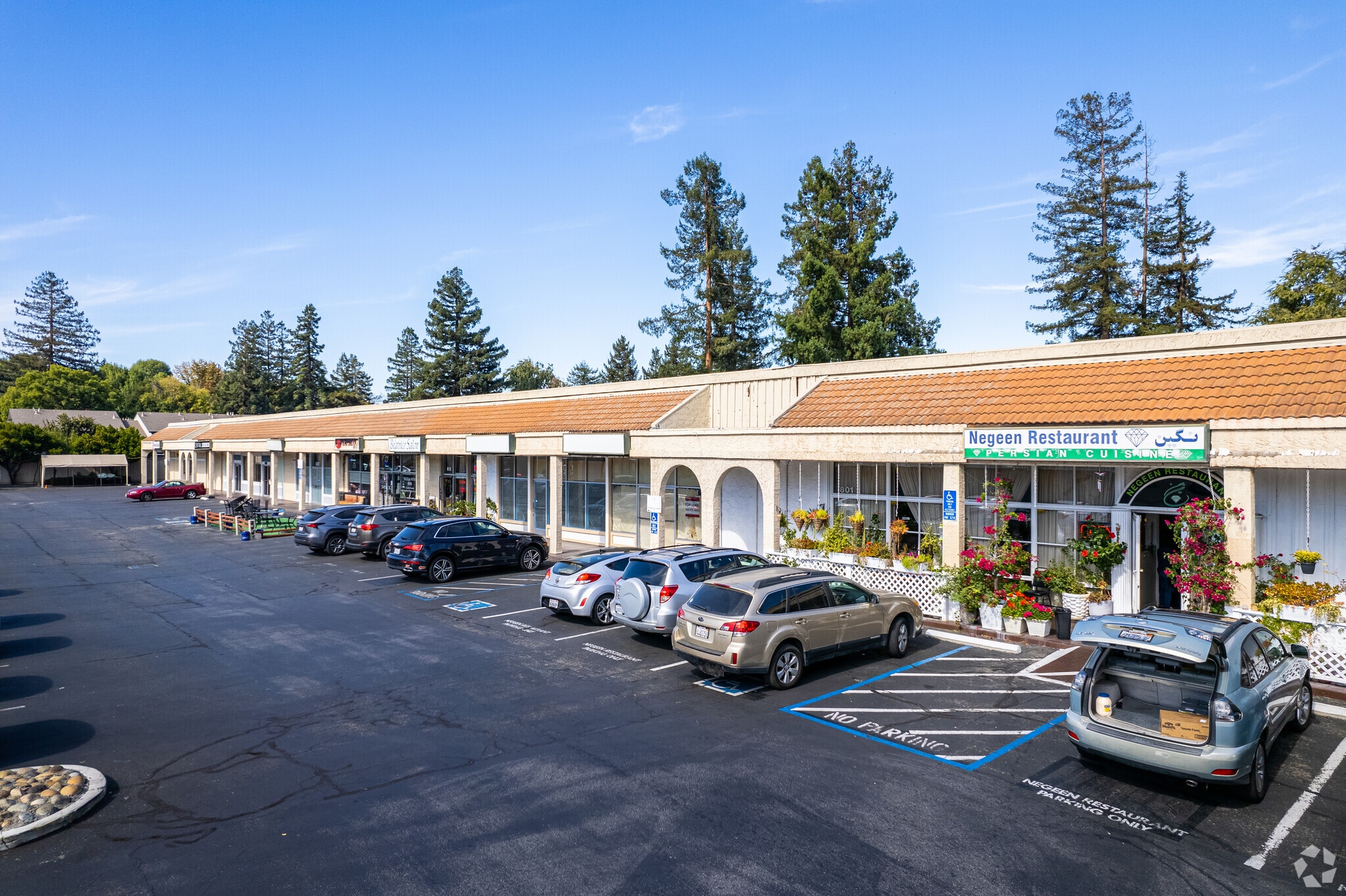 801-831 W Hamilton Ave, Campbell, CA for lease Primary Photo- Image 1 of 6