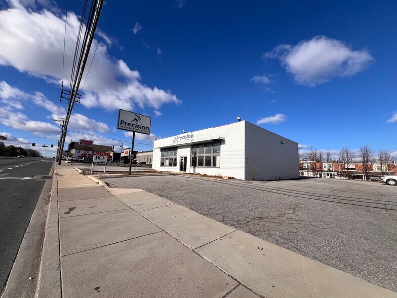 7850 Eastern Ave, Baltimore, MD à vendre - Photo du bâtiment - Image 2 de 22
