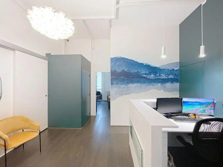40 Rue Président Edouard Herriot, Lyon for lease - Interior Photo - Image 2 of 8