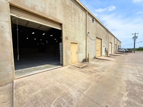 2702-2720 SE Loop 820, Fort Worth, TX à louer Photo intérieure- Image 2 de 7