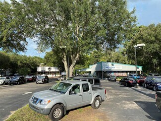 Plus de détails pour 2625 N Main St, Gainesville, FL - Bureau/Commerce de détail à louer