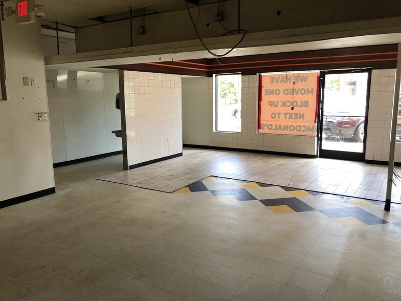 923 N Miami Blvd, Durham, NC for sale - Interior Photo - Image 3 of 10