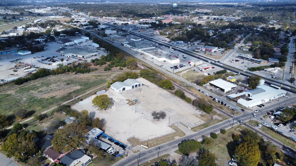 5504 Forest Hill Dr, Fort Worth, TX for sale - Building Photo - Image 3 of 8