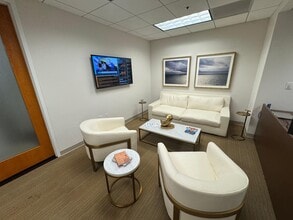 999 Brickell Ave, Miami, FL for lease Interior Photo- Image 1 of 16