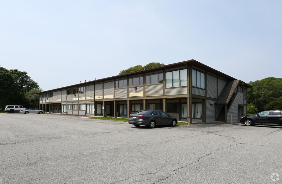 20 S Anguilla Rd, Pawcatuck, CT à vendre - Photo du bâtiment - Image 2 de 21