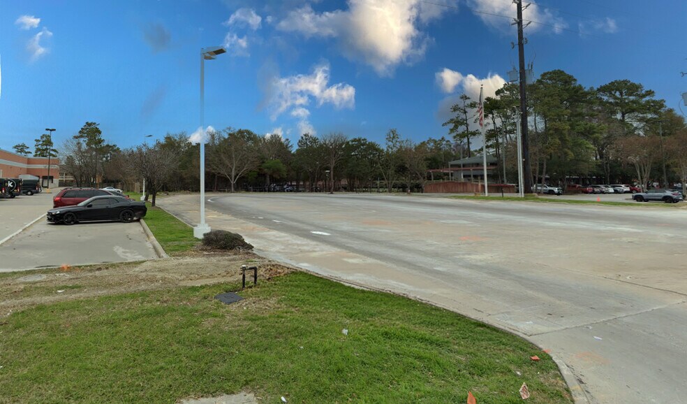 7210 FM 1960 Rd W, Houston, TX à louer - Photo du bâtiment - Image 3 de 5