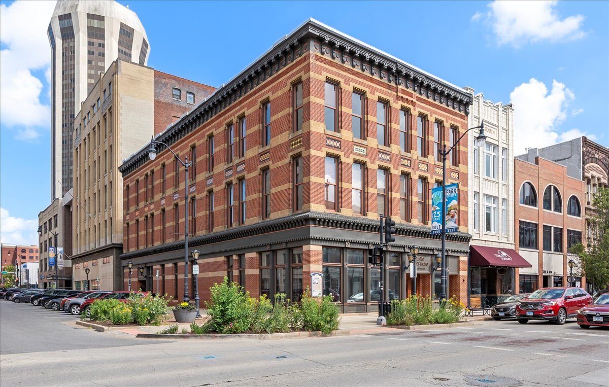 200 S 6th St, Springfield, IL for sale Building Photo- Image 1 of 43