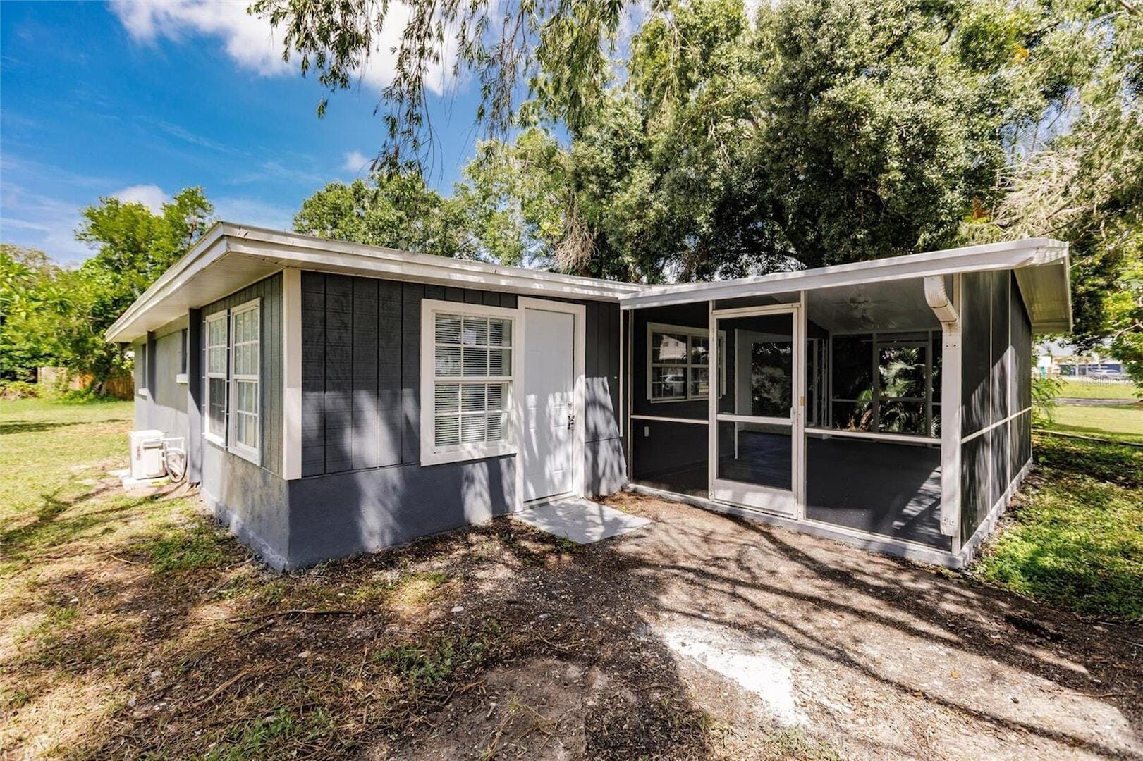 4371 Guard St, Port Charlotte, FL for sale Primary Photo- Image 1 of 7