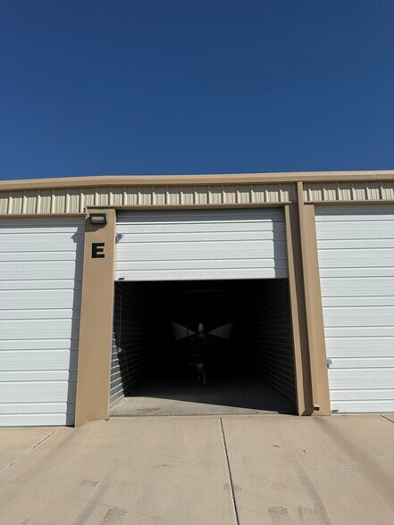 14860 Admission wy Unit 44 Way, Lake Havasu City, AZ à vendre - Photo du bâtiment - Image 3 de 22