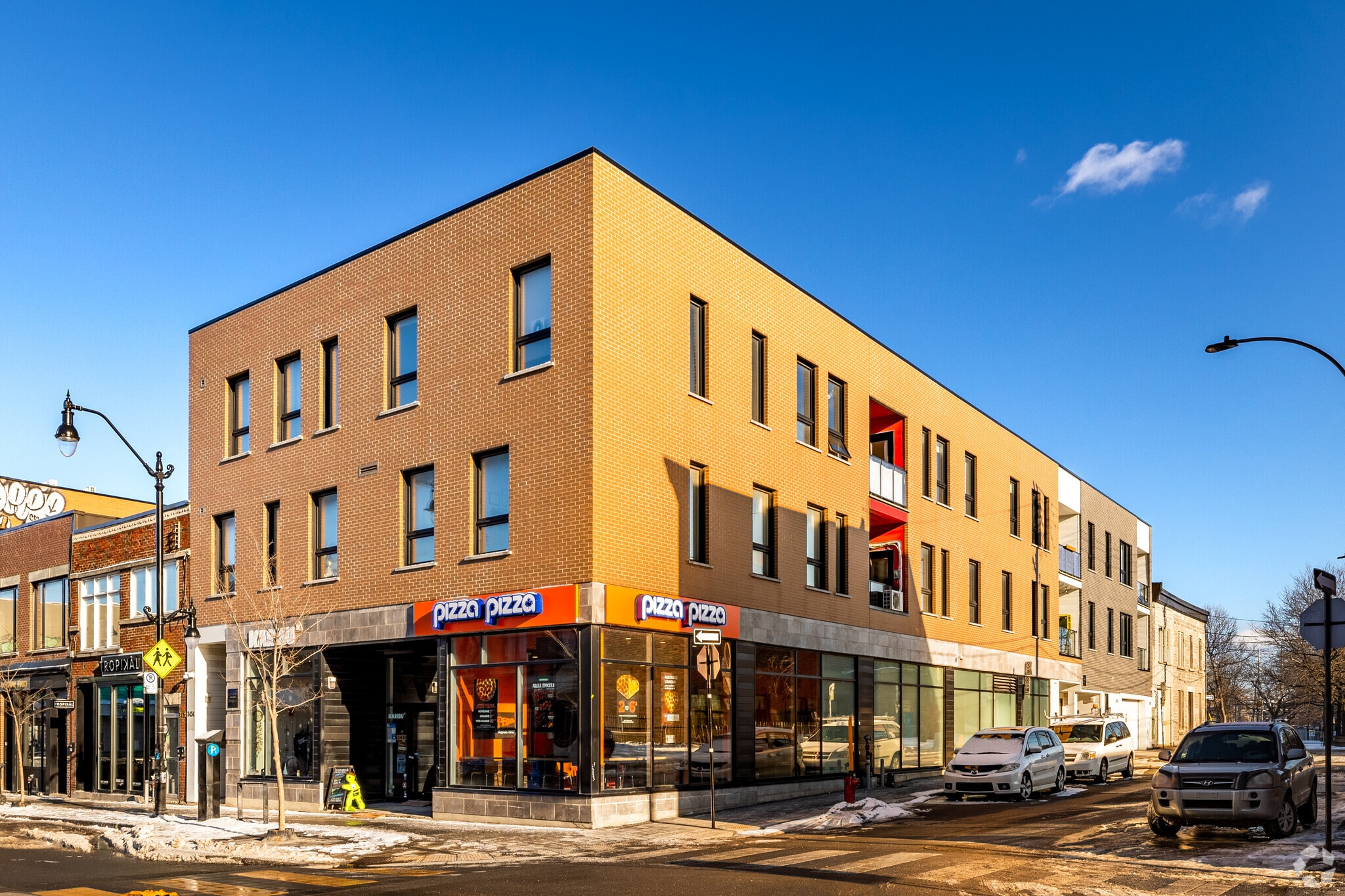 3434-3438 Rue Notre-Dame O, Montréal, QC for lease Primary Photo- Image 1 of 9