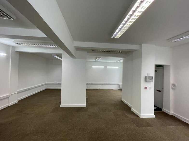 4 William Clowes St, Stoke On Trent à louer - Photo intérieure - Image 3 de 7