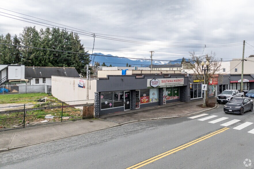 46240 Yale Rd, Chilliwack, BC à vendre - Photo du bâtiment - Image 2 de 3