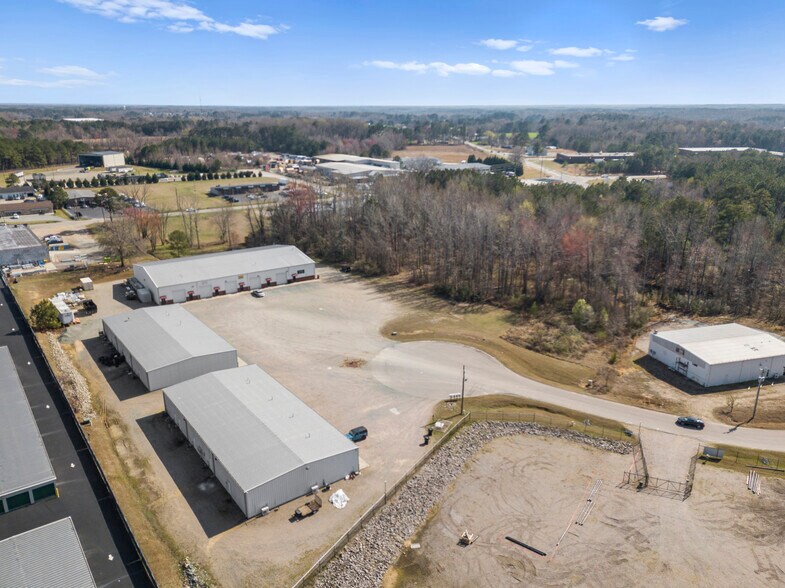 3483-3491 Cameron Dr, Sanford, NC for sale - Building Photo - Image 2 of 23
