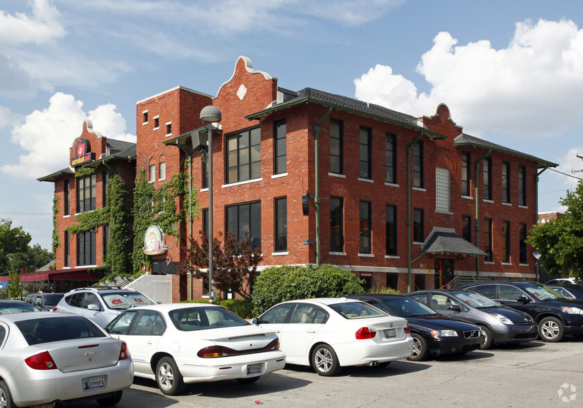 1332-1336 E 15th St, Tulsa, OK for lease - Building Photo - Image 1 of 2