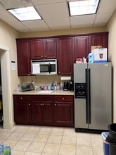 516 State Route 33, Millstone Township, NJ for sale Interior Photo- Image 1 of 4