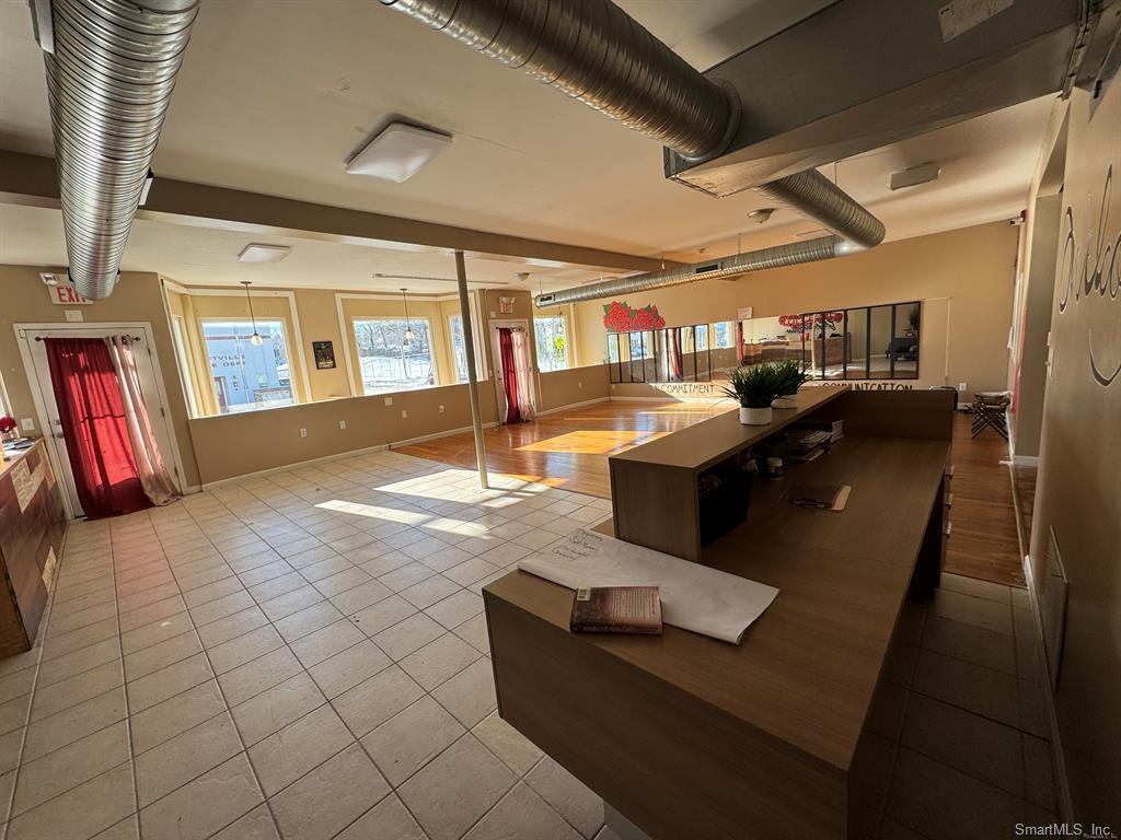 133-139 Providence St, Taftville, CT for lease Interior Photo- Image 1 of 10