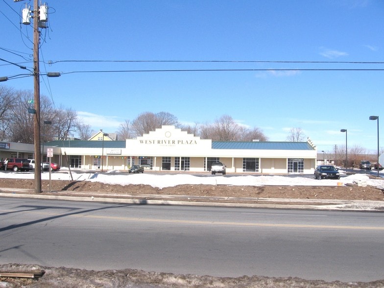 39 Elm St, West Haven, CT for lease - Building Photo - Image 3 of 6