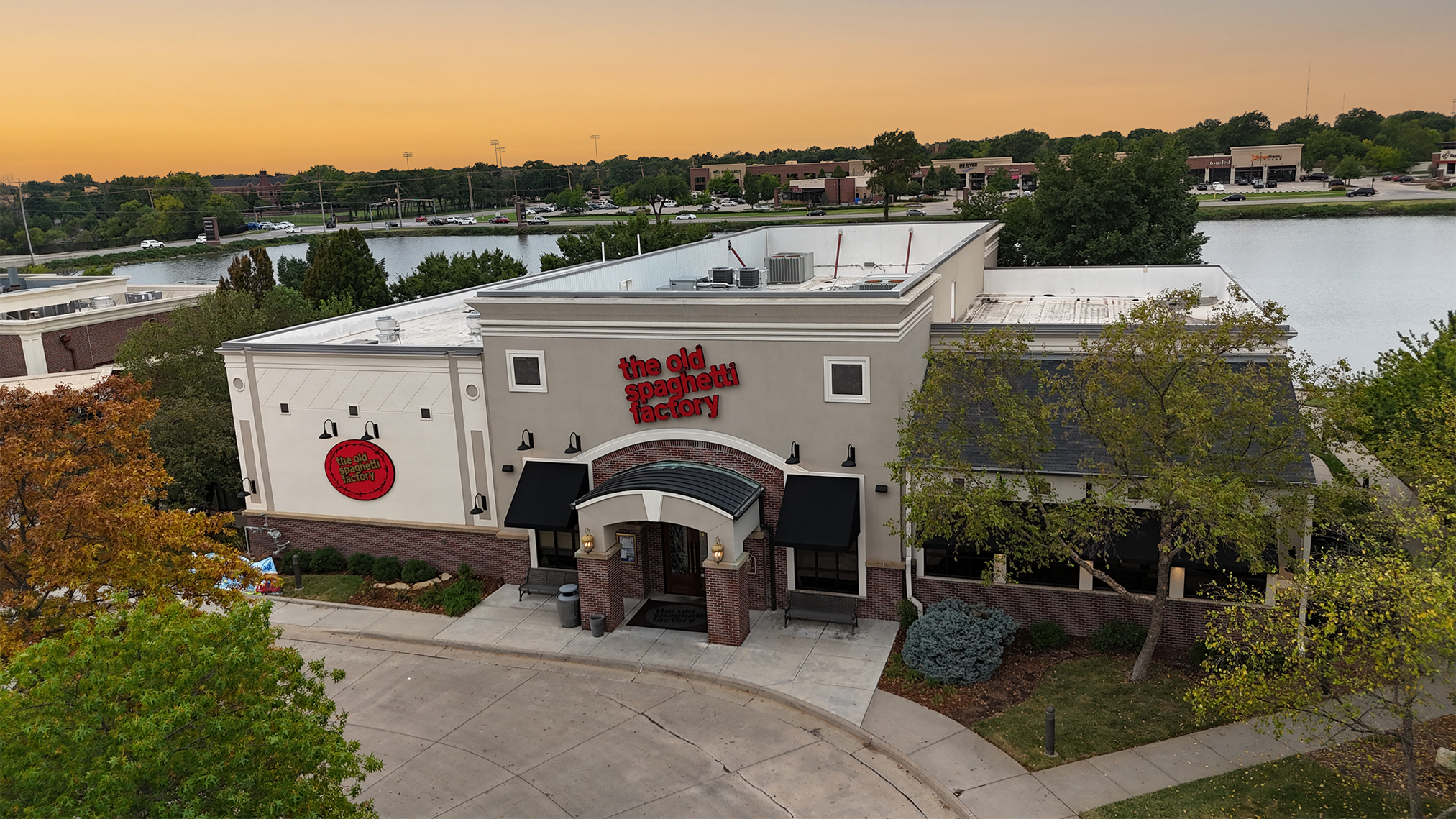 1421 N Waterfront Pky, Wichita, KS for lease Building Photo- Image 1 of 2