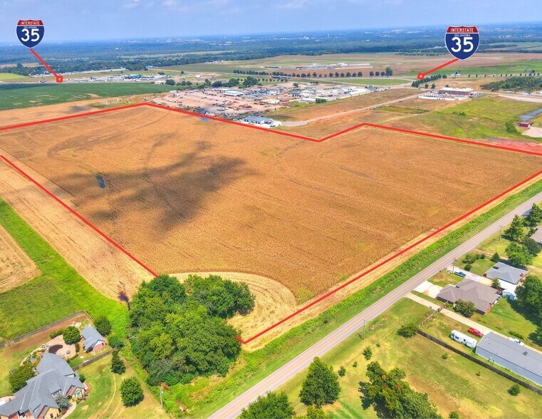 315 W Center Rd, Goldsby, OK à vendre - Photo du bâtiment - Image 2 de 7