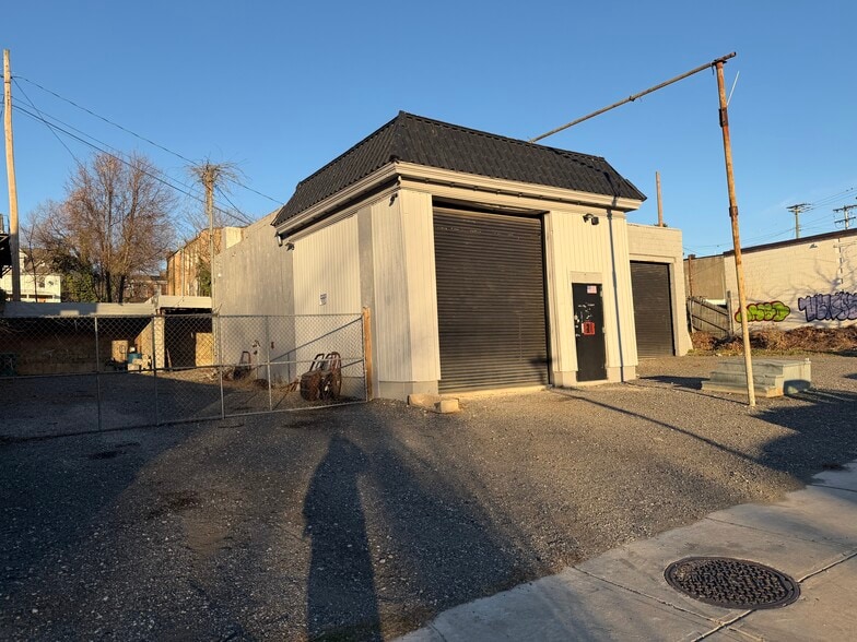 1160 Homestead St, Baltimore, MD for lease - Building Photo - Image 2 of 24