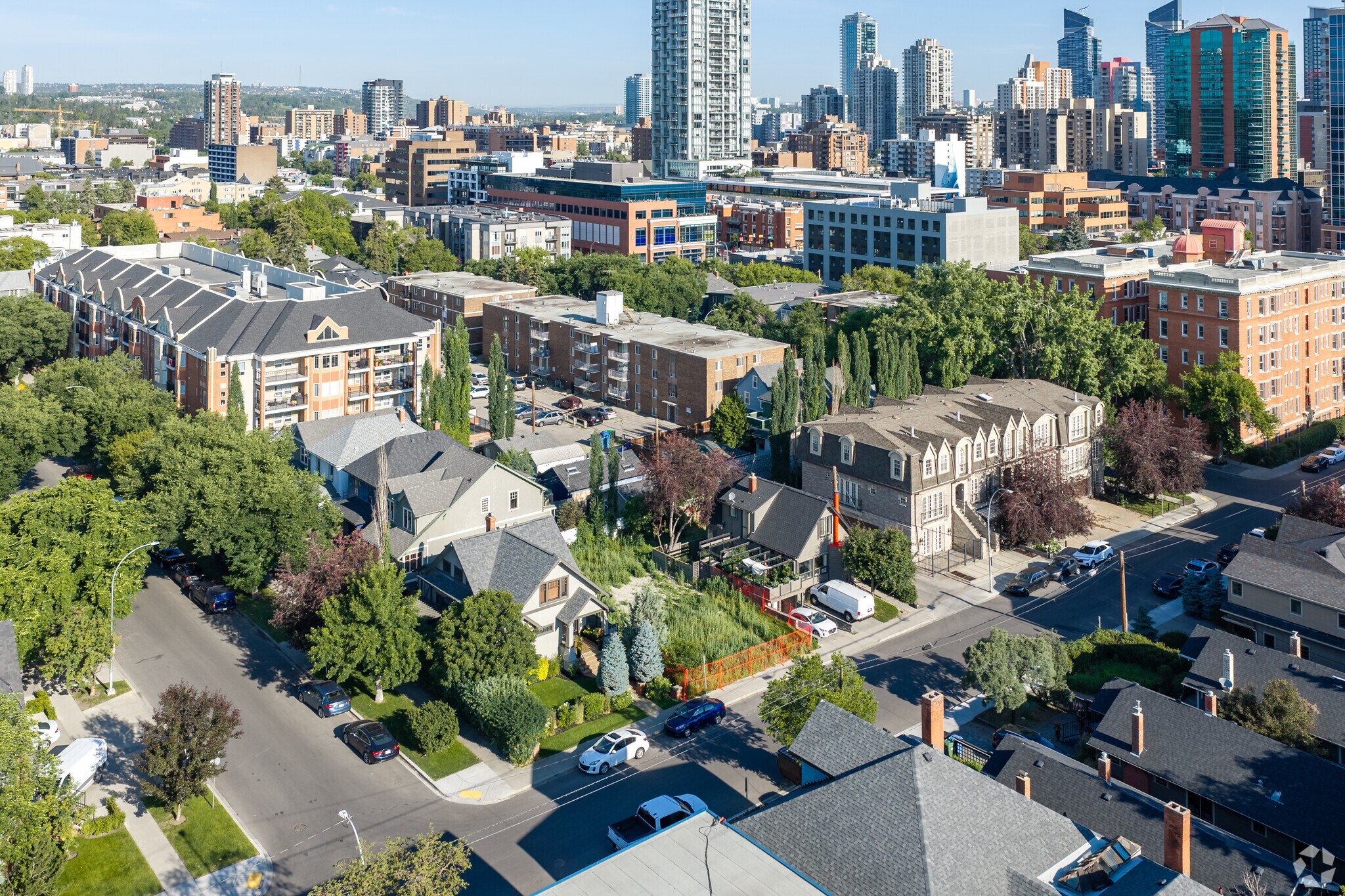 1813 7 St SW, Calgary, AB à vendre Aérien- Image 1 de 3