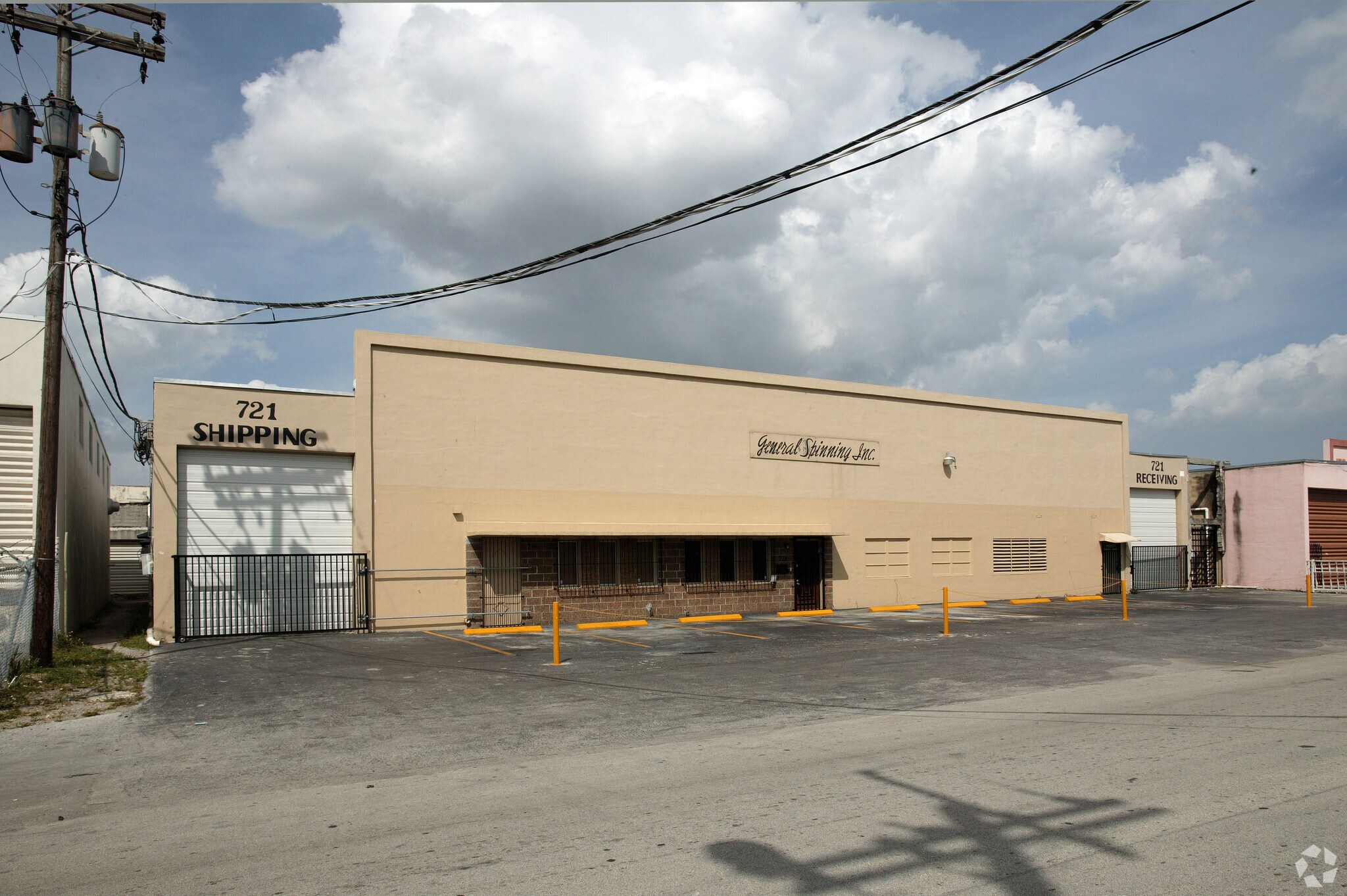 721 W 25th St, Hialeah, FL for lease Primary Photo- Image 1 of 18