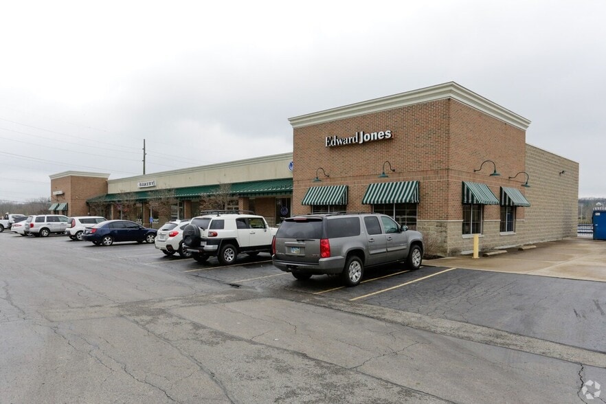 1001 W Main St, Lebanon, OH for lease - Building Photo - Image 2 of 6