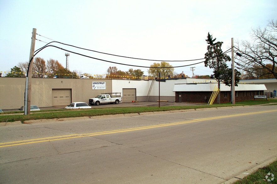 4045 Second St, Wayne, MI for sale - Primary Photo - Image 2 of 7