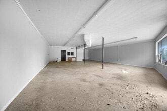 5798-5816 St Augustine Rd, Jacksonville, FL for lease Interior Photo- Image 2 of 6