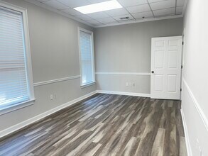 3937-3965 Holcomb Bridge Rd, Peachtree Corners, GA à louer Photo intérieure- Image 2 de 4