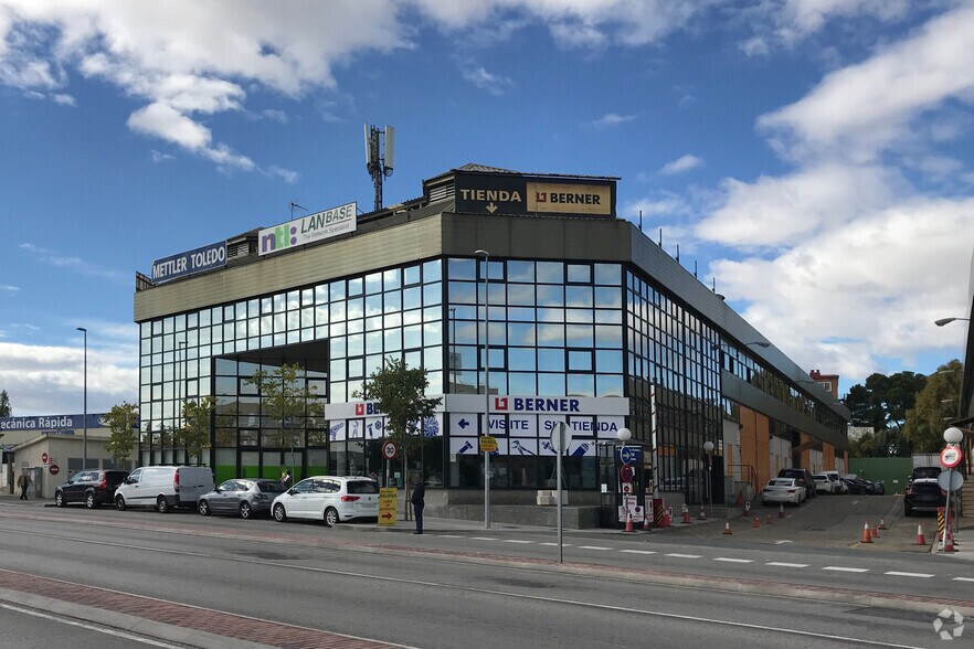 Avenida San Pablo, 28, Coslada, Madrid à vendre - Photo du bâtiment - Image 2 de 5